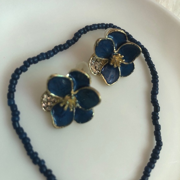 Beautiful blue flower earrings +matching bracelet - Picture 2 of 5
